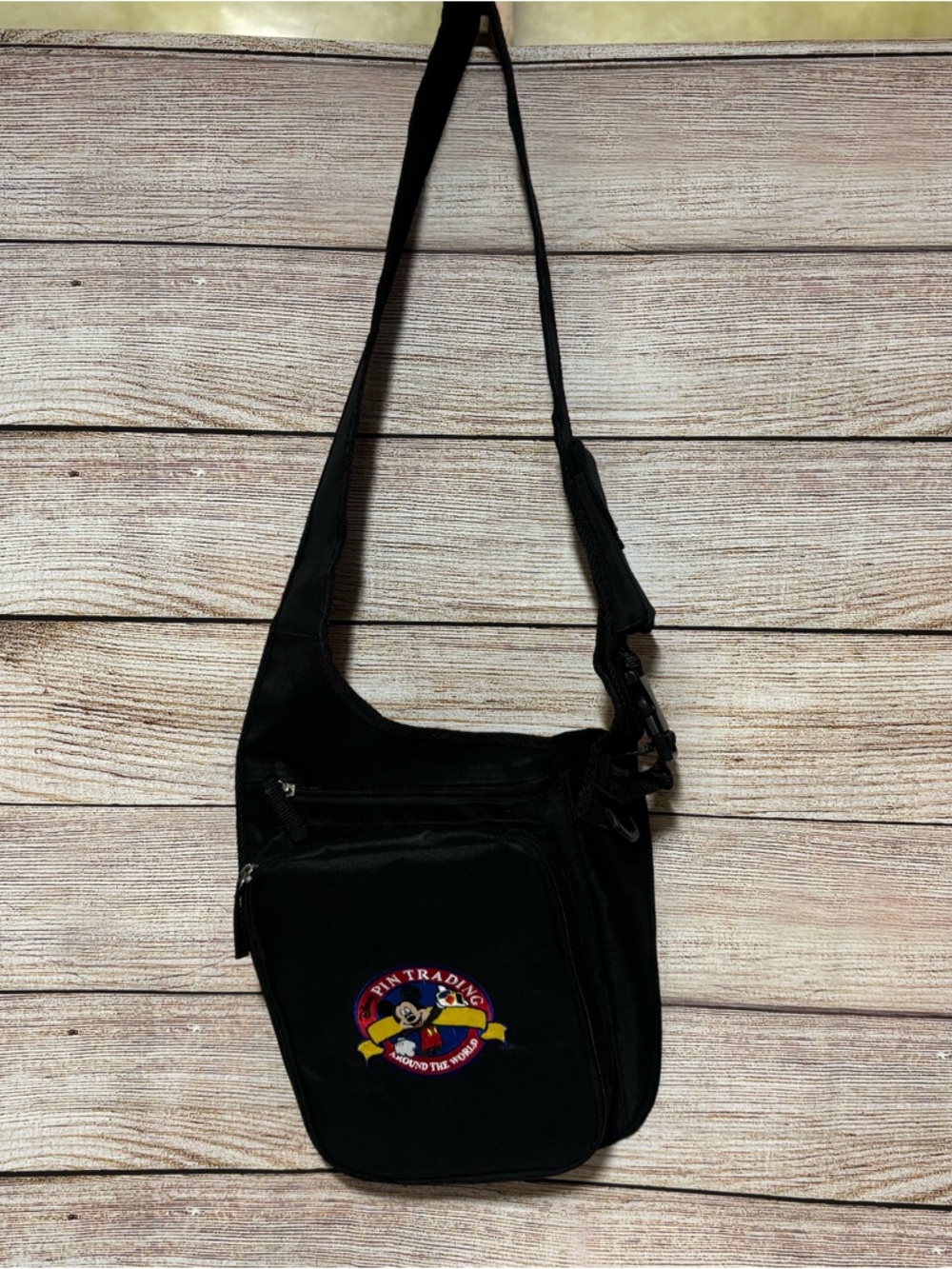 Disney Pin Trading Around the World Black
Crossbody Bag